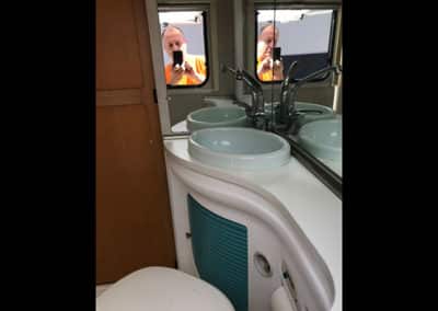 Dama Coating Box bagno per barche e camper - finitura estetica antisdrucciolo