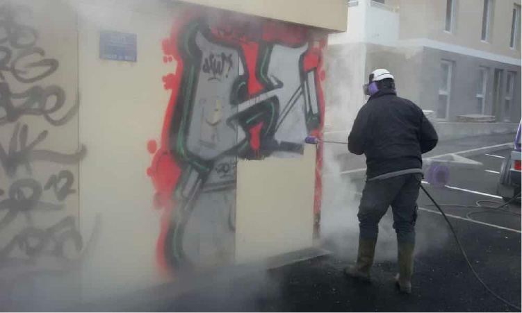Da.Ma. si occupa dell'applicazione di vernici antigraffiti ed antisporco